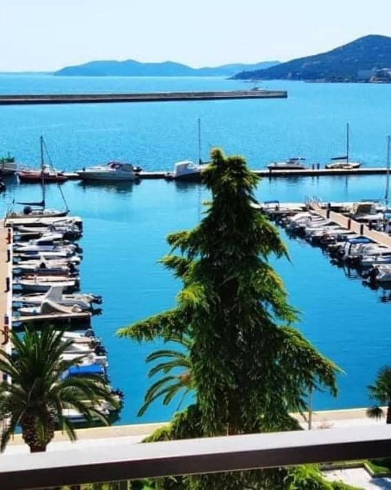 Jetties & Moorings Central Apt Apartamento Cavala Exterior foto